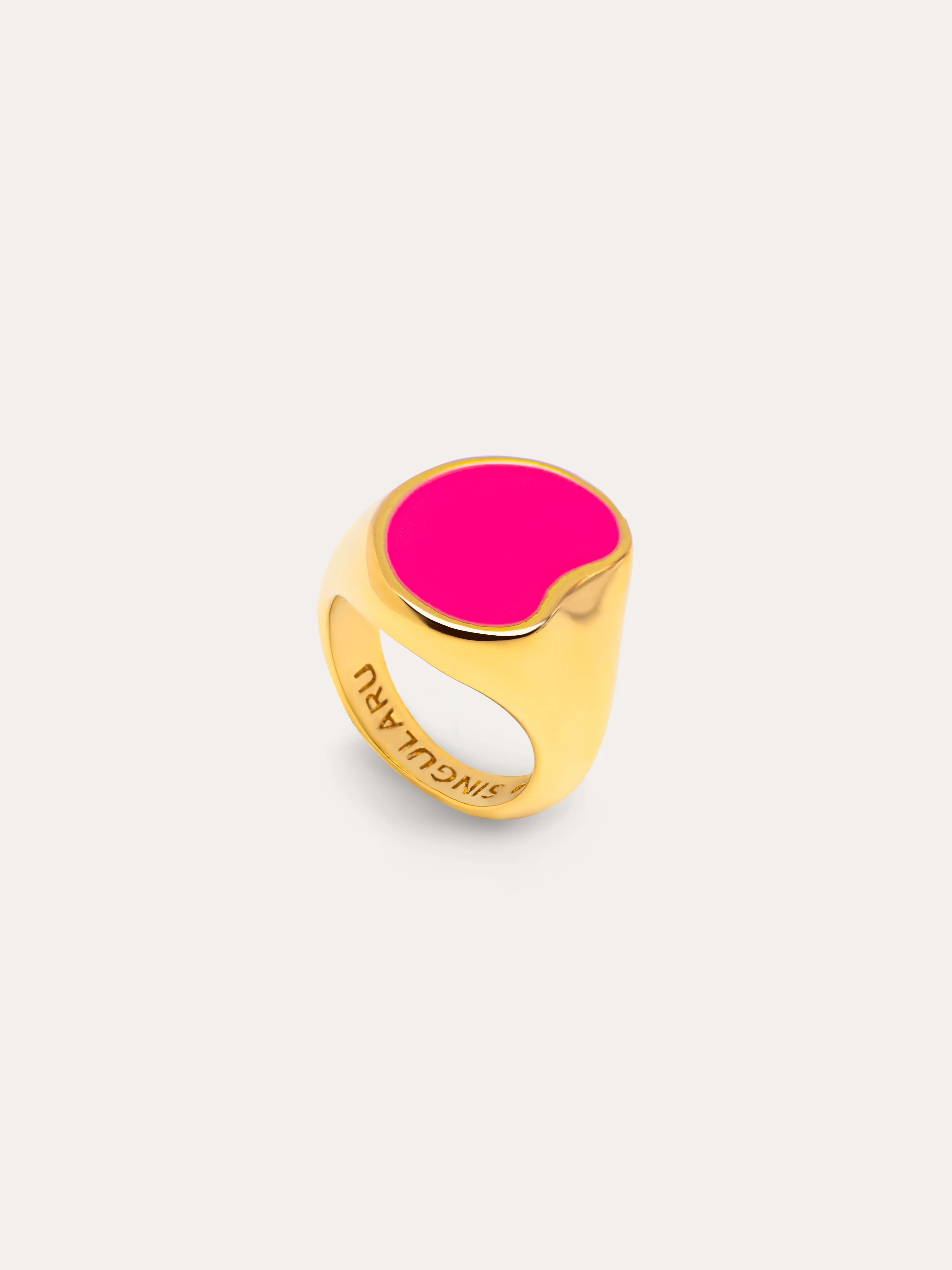 Anillo Signet Bean Neon Pink Enamel Baño Oro - Image 3