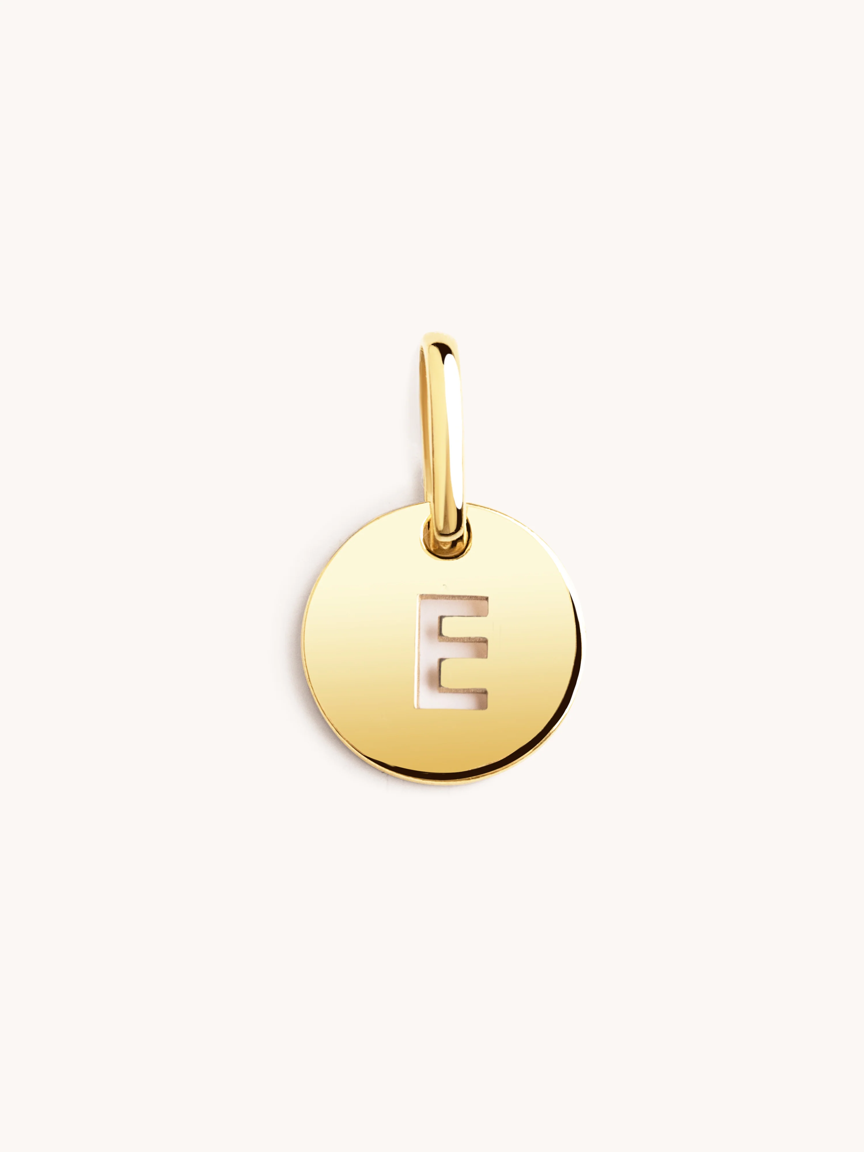 Mini Medallion Letter Plata Baño Oro - Image 10